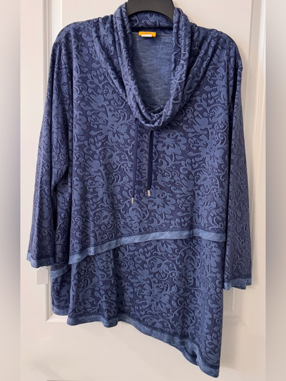 #x540 - Ruby Rd. Beaujolais Blue Jacquard Floral Cowlneck Asymmetrical Tunic Top